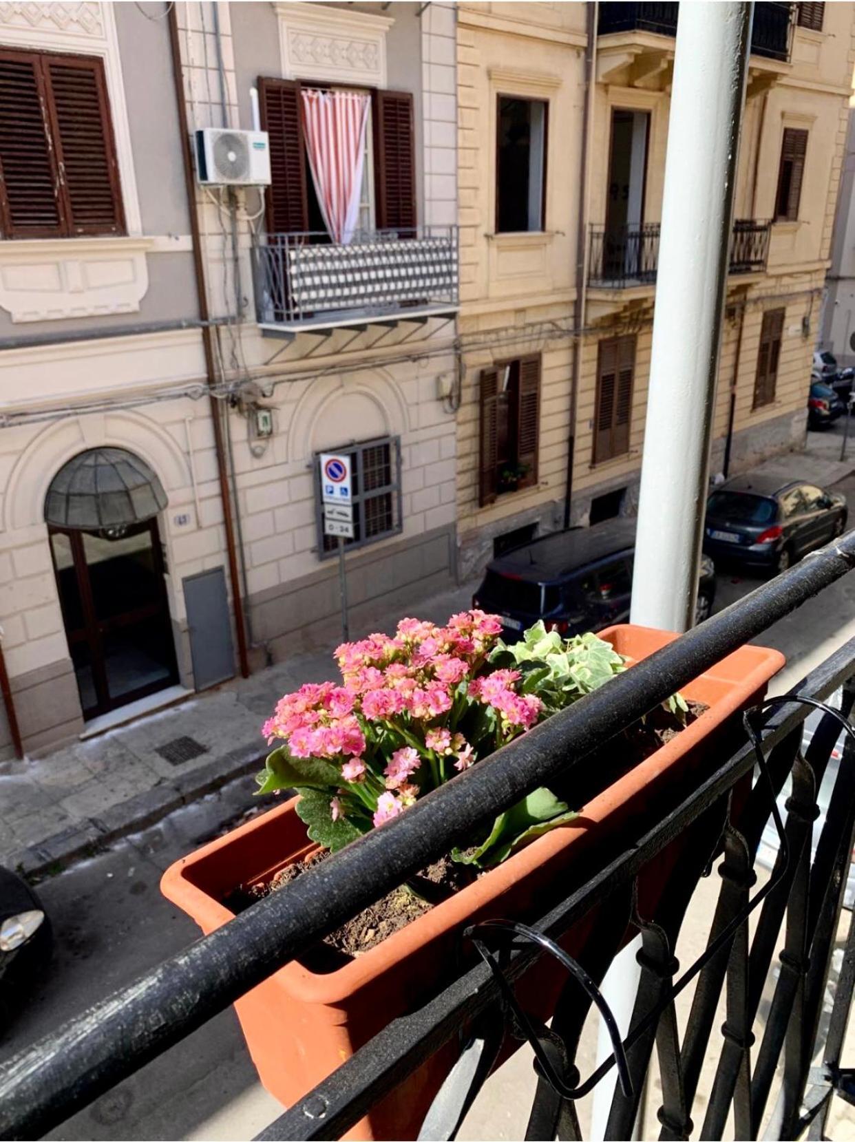 Palermo Maison Bagian luar foto